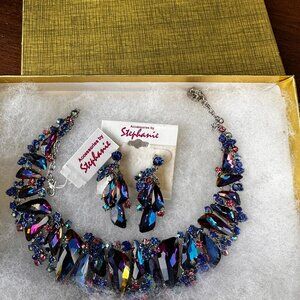 CRYSTAL/GEM CHOKER/NECKLACE AND EARINGS